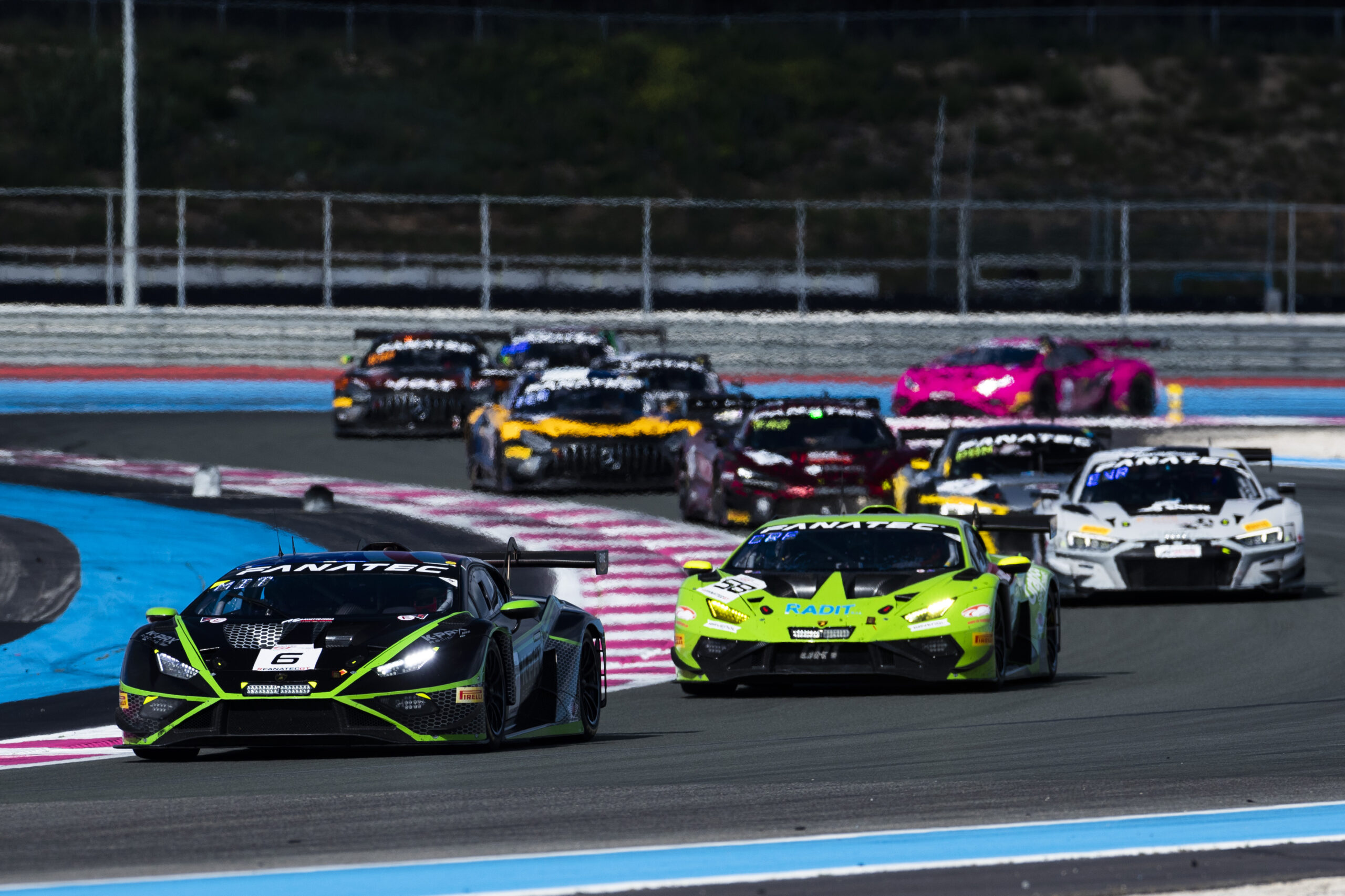 Last minute pit stop puts brakes on strong result for K-Pax Racing in 1000km enduro